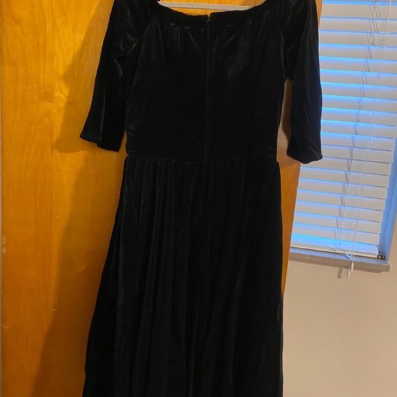 Monica Swing Dress - Picture 2 of 4